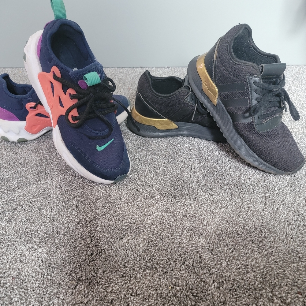 Sneakers